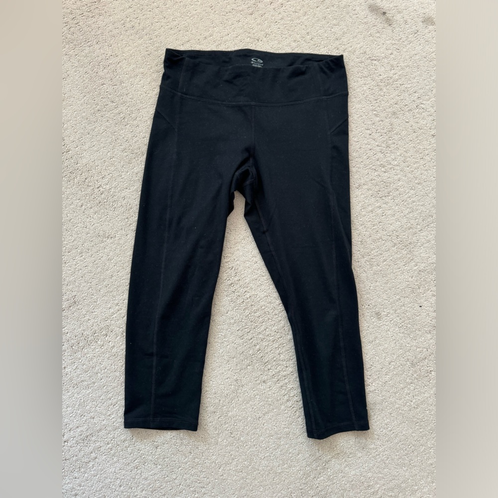 Women’s champion capri leggings